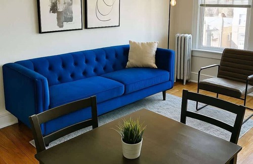 Rogers Park Apartment | Roomy 3BR Apartment near Beach