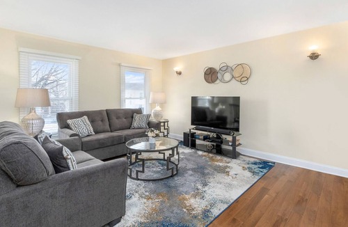 Roselle House | Roselle Rental