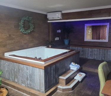 Southern View Hotel | Route 66 Hotel, Southern View, Illinois