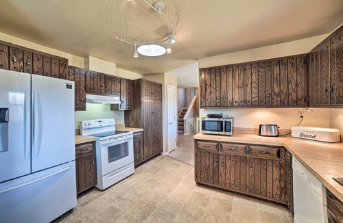 Blackstone House | Rural Seneca House w/Yard Near I-80