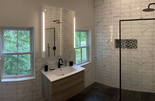 Jefferson House | Rustic 1850 Farmhouse and Gardens on 5 acres!