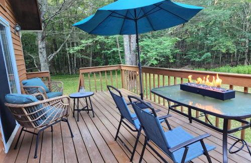 Prattsville Ski Chalet | Rustic Catskills Cabin with Hot Tub and Mountain Views
