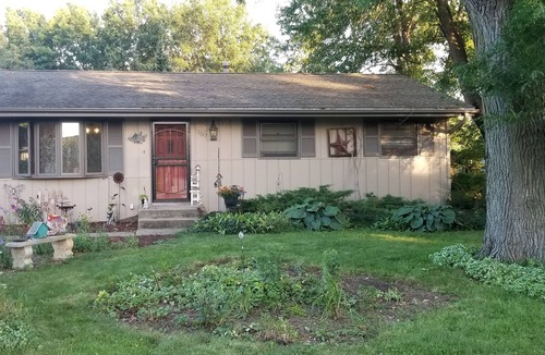 Machesney Park House | Rustic country charm - secluded sanctuary close to hospitals for traveling nurse