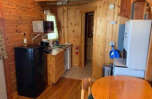 Savanna Cabin | Rustic River Cabin 2