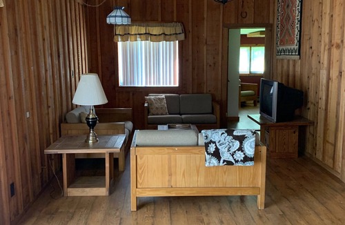Princeton Cottage | Rustic Valley Cottage