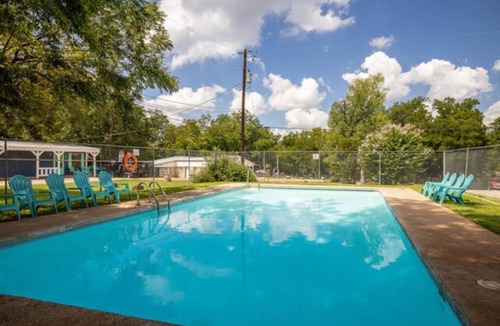 Burnet RV Rental | RV Site - Pull Through 43