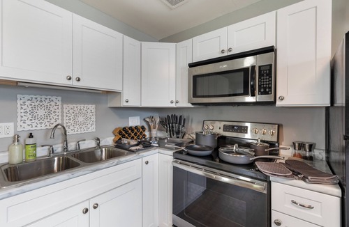 St. Charles Apartment | Saint Charles 2BD | King Bed, Near River Trail!