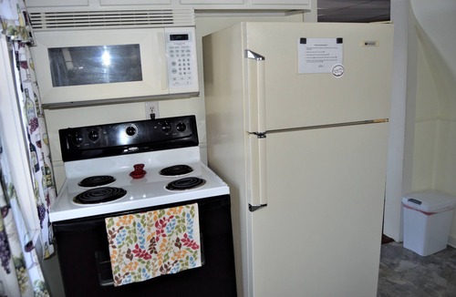 Alden House | Sanctuary Woodland Guest House, located next to the conservation area!