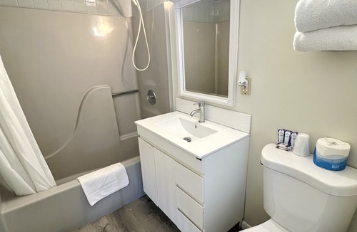 Point Pleasant Beach Hotel | Sand Pebble Motor Lodge