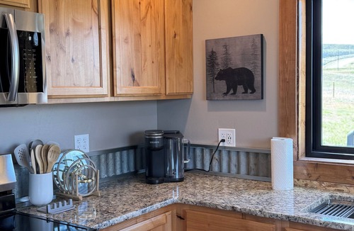 Corvallis Cottage | Sapphire Bitterroot Guest House at R2 Ranch in Corvallis, MT