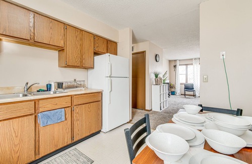 Savoy Apartment | Savoy Apartment ~ 4 Mi to University of Illinois!