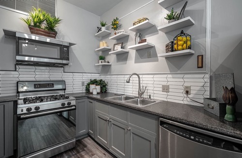 Quad Cities House | Scenic 1 Bedroom