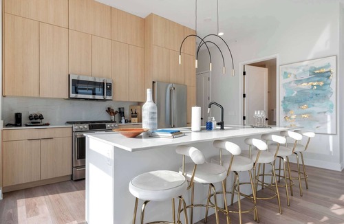 River West Apartment | Scenic 3BR PH for Tourism + Prime Location