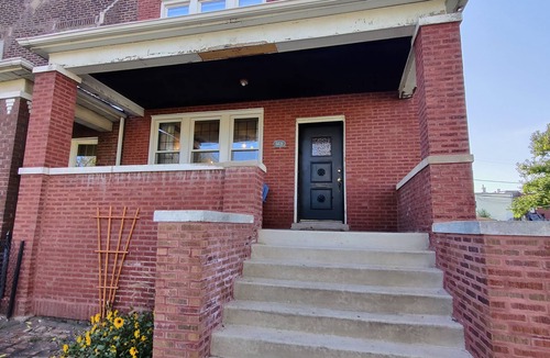 Woodlawn House | Scott House of Woodlawn - Incredible 3-bedroom house in Chicago; AC and extras