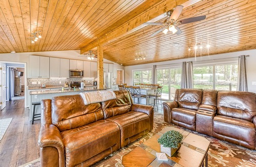 Mineral House | Secluded Lakefront Gem W/Free WiFi, Two-Level Deck, Private Dock & Great Views