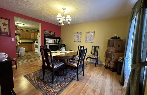Rogers Cabin | Secluded Large Group Cabin with a Hot Tub and Wi-Fi