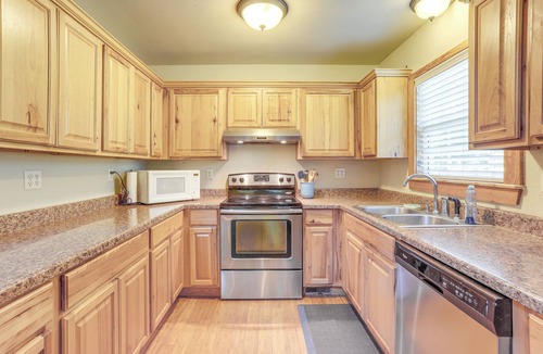 Boswell Cottage | Secluded White River Haven! 4 Mi to Devil's Knob
