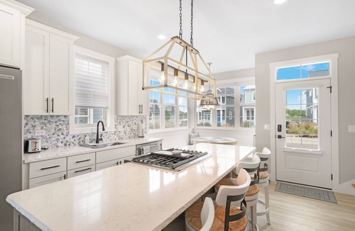 Ottawa House | Serendipity 2 Bedroom 2.5 Bath