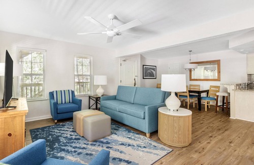 Sea Scape Hotel | Serene 1BR King Suites w/Full Kitchen & Laundry near Wright Brothers Memorial