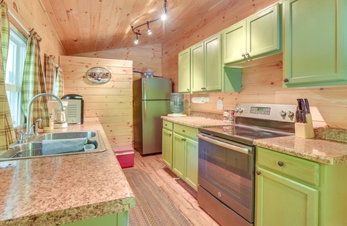 Centre Hall Cabin | Serene Centre Hall Cabin w/Stream On-Site!