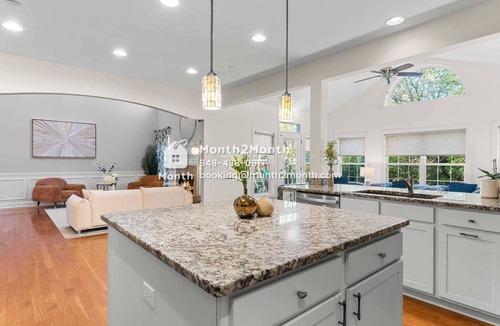 Libertyville House | Serene Haven on Cater Ln #41814