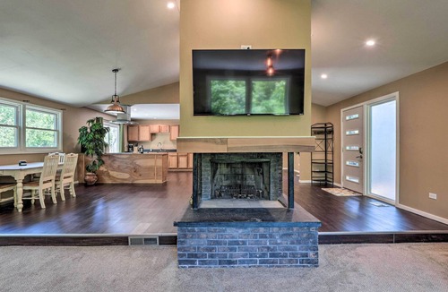 Joliet House | Serene Joliet Retreat w/ Grill, 3 Mi to Speedway!