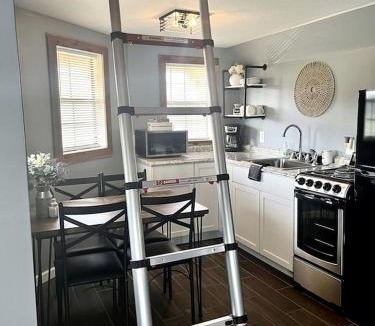 Marion House | Serene Loft Cabin with Outdoor Grill and Fire Pit in Creal Springs, Illinois