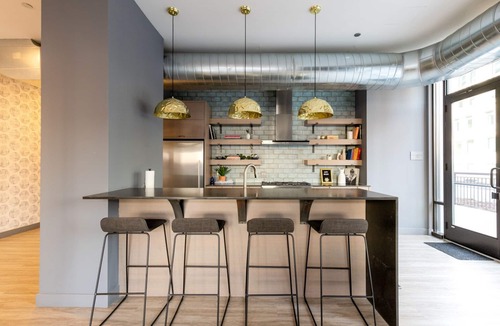 The Loop Apartment | Serene Loop 1BR w/Gym, Roof & Lounge, same block as L, by Blueground