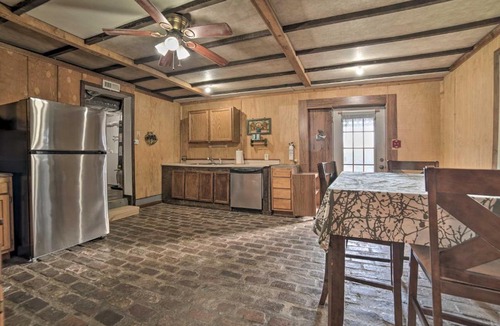 Sevierville House | Sevierville Countryside Getaway with 2 Decks!