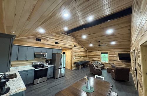 Golconda Cabin | Shady Wayside - Cabin in the woods