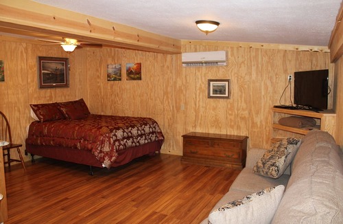 Goreville Apartment | Shawnee Trails Lodging and Suites