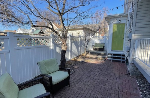 Quincy House | Simply Charming Cottage