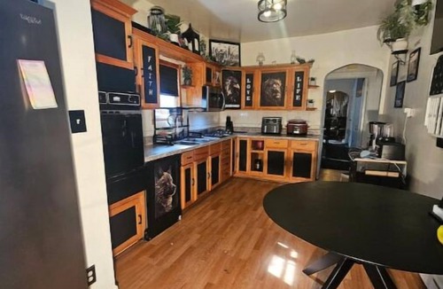 Woodlawn Apartment | Single Family Brick Home