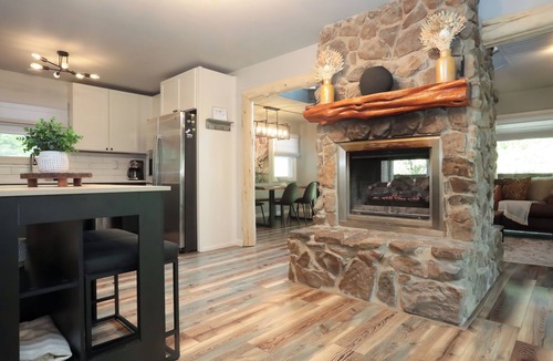 Alto Pass House | Sip, Hike, Relax - A Private 20-Acre Haven in Wine Country