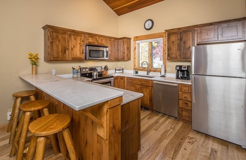 Big Horn Condo | Ski Accessible Condo Just 10 Minutes to Town! Garage!