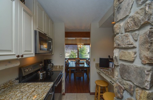 McHenry House | Ski Harbor 07 | Lake Views, Indoor Community Pool!
