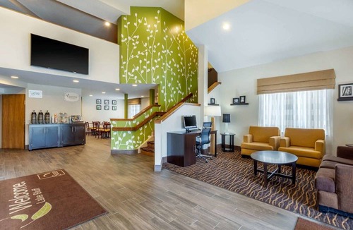 Lake Bluff Hotel | Sleep Inn near Great Lakes Naval Base