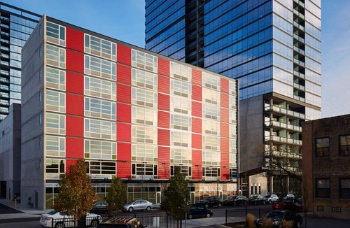 River North Apartment | Smart Lincoln Park Studio w/W/D, Patio, walk to L, by Blueground