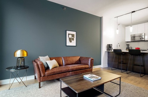 Downtown Chicago Apartment | Smart Loop 1BR w/Gym, Pool, W/D, nr. Millennium Park, by Blueground