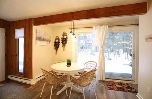 Waterville Valley House | Snowsbrook 5 Waterville Valley Pet Friendly Waterville Valley
