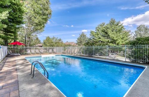 Waitsfield Apartment | Snowside 20