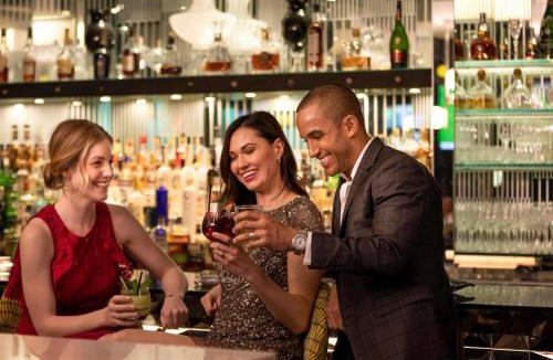 Rush and Division Hotel | Sofitel Chicago Magnificent Mile