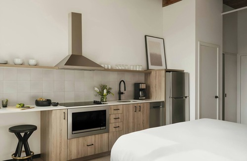 Near West Side Apartment | Sonder by Marriott Bonvoy Market Hall Apartments West Loop