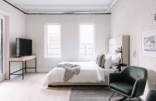Lakeview Apartment | Sonder | The Bel | Bold Studio + Balcony