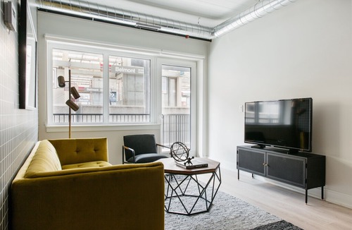 Lakeview Apartment | Sonder | The Bel | Lovely 1BR + Rooftop