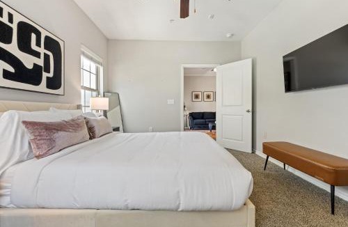 Wetmore Apartment | Spacious 2BR w Balcony Pool WiFi PEC 2202