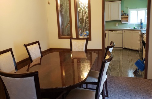 Golconda House | Spacious 3 bed 2 bath located near Dixon Springs State Park