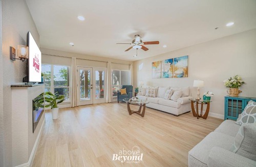 Highland Lake Estates Apartment | Spacious 3BR Lakefront Sunset Condo w Restaurant