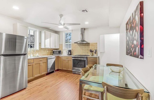 Asbury Park Apartment | Spacious 4BR Duplex · 5 Blks 2 Beach · Badges Incl
