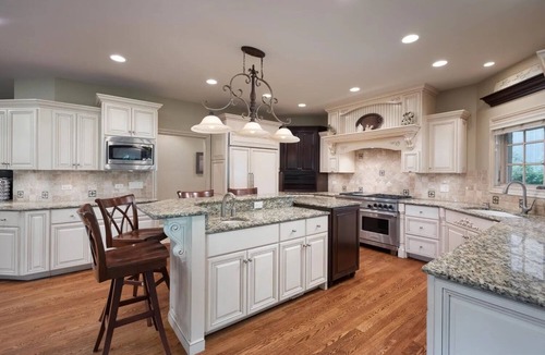Naperville House | Spacious 5-bedroom house in nice Naperville with WiFi, fitness room